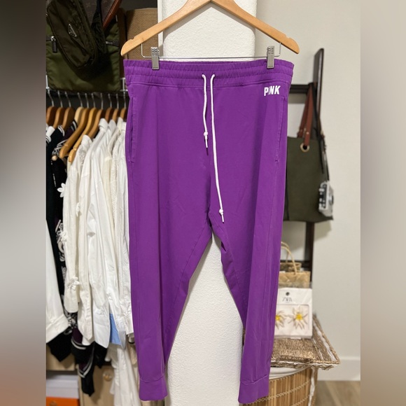 PINK Victoria’s Secret Pant - Picture 2 of 6